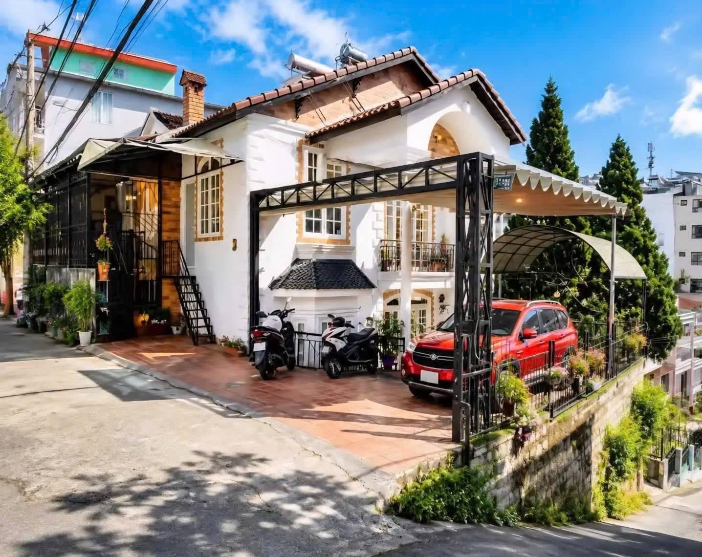Rare 3-Face-Front House — Central Da Lat